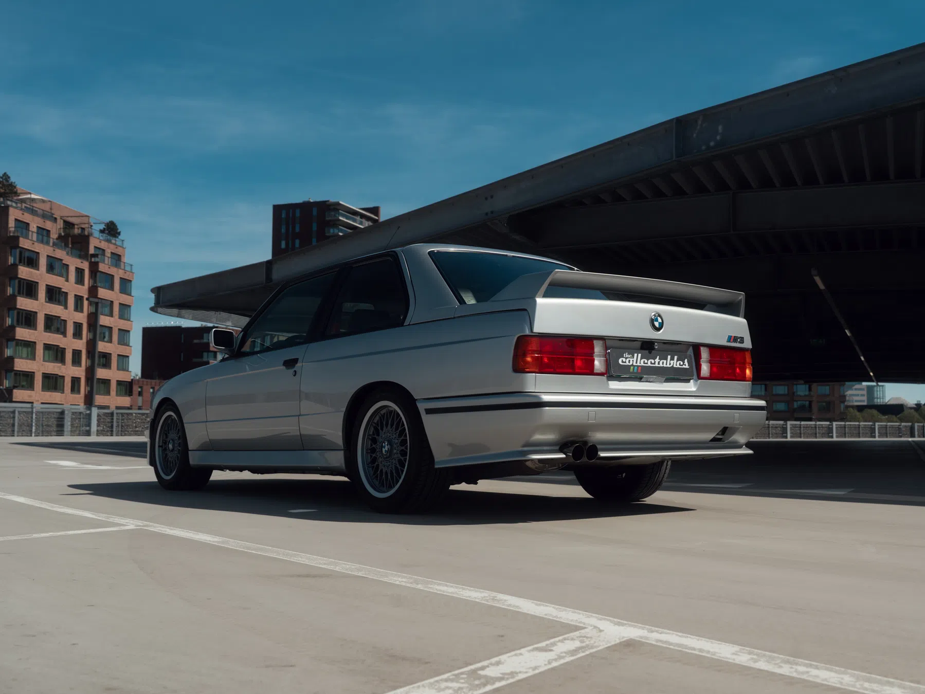 BMW M3 E30 zilver
